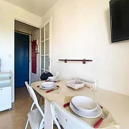 For 4 People דירה קאבורג