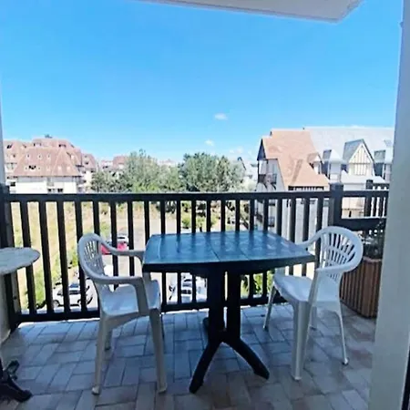 דירה For 4 People קאבורג